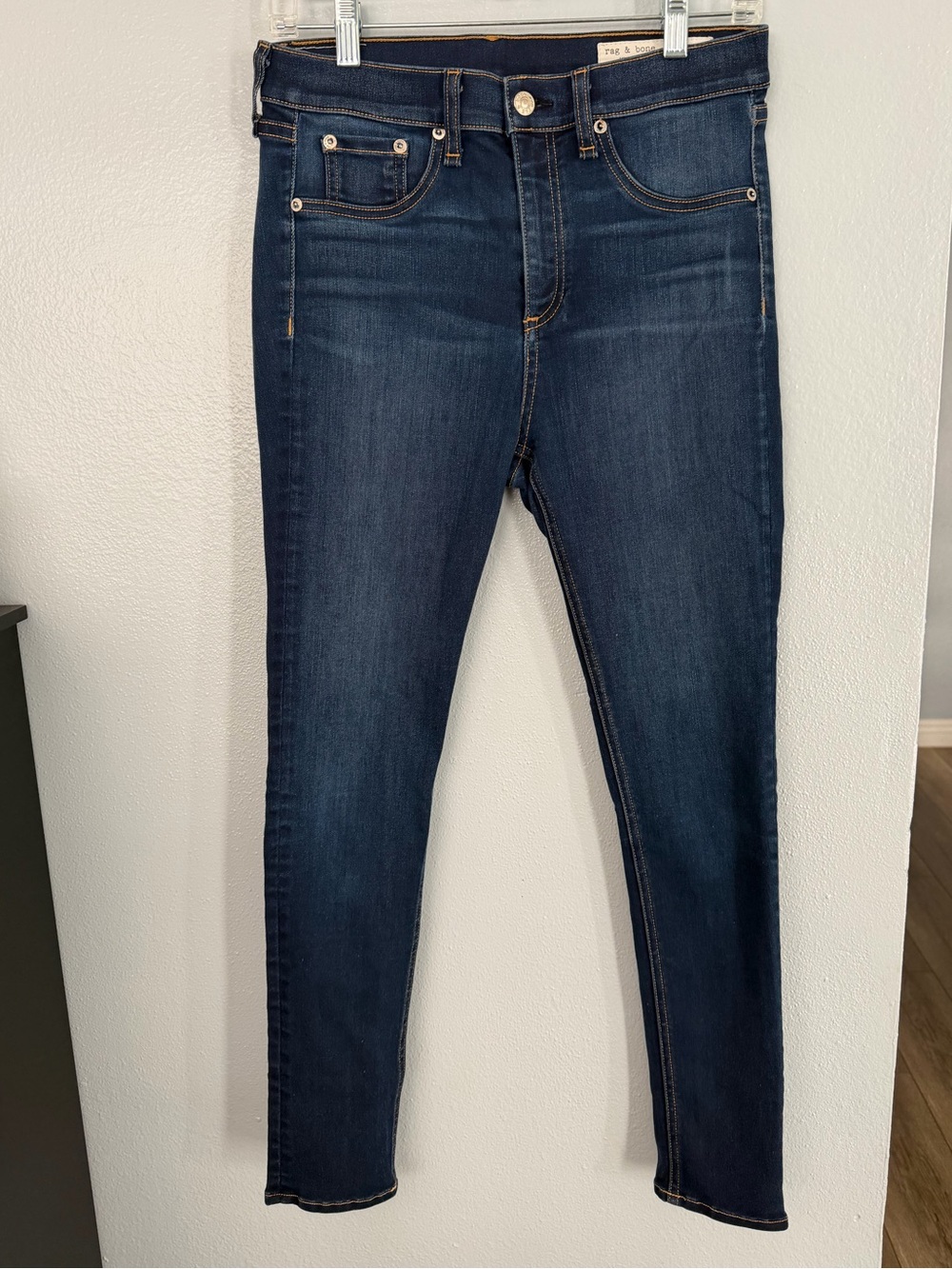 rag & bone dark wash skinny jeans size 28